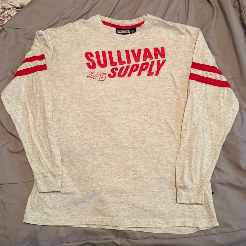 Sullivan Supply Women's Long Sleeve Tee - Gray with Red Accents